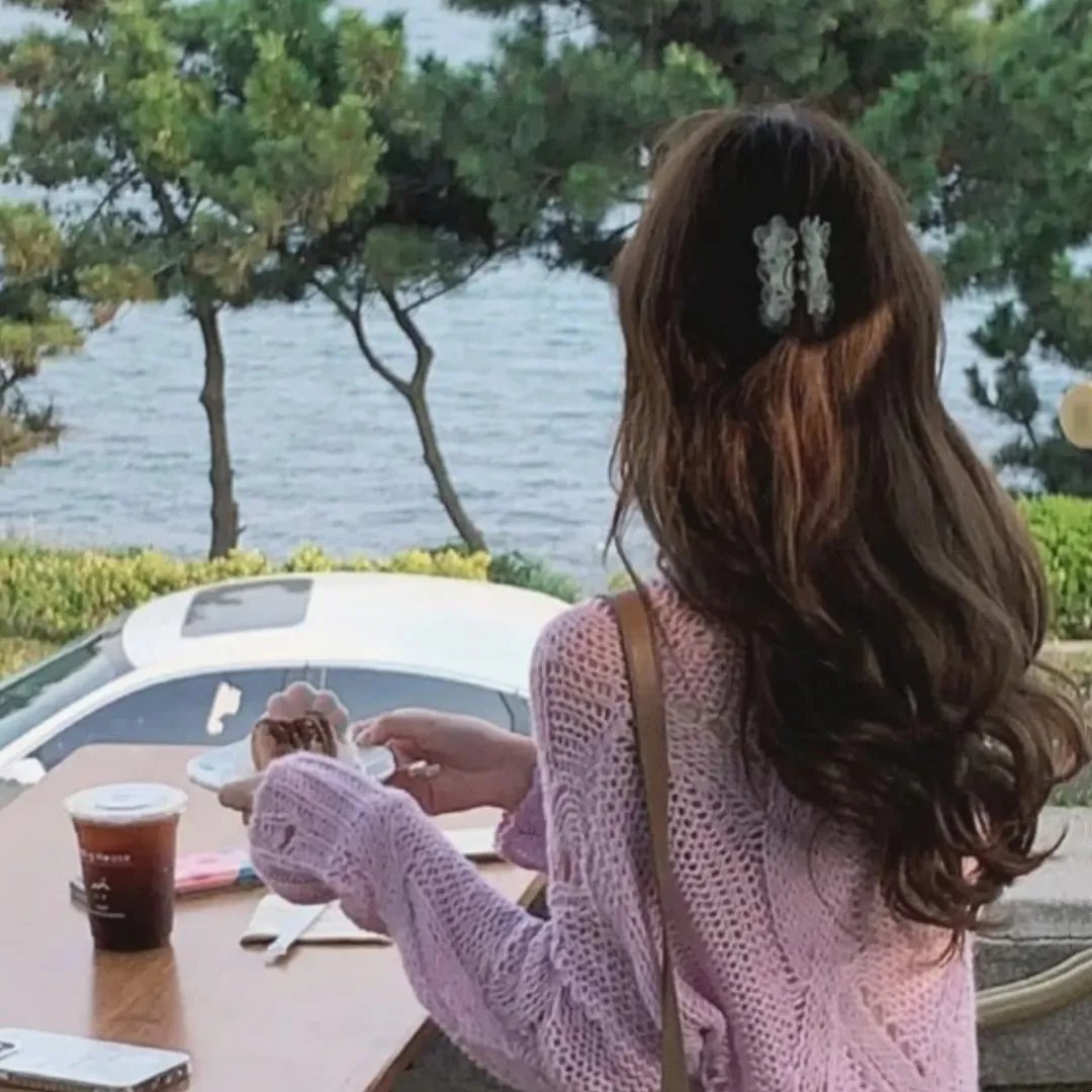 荒唐男荒唐女