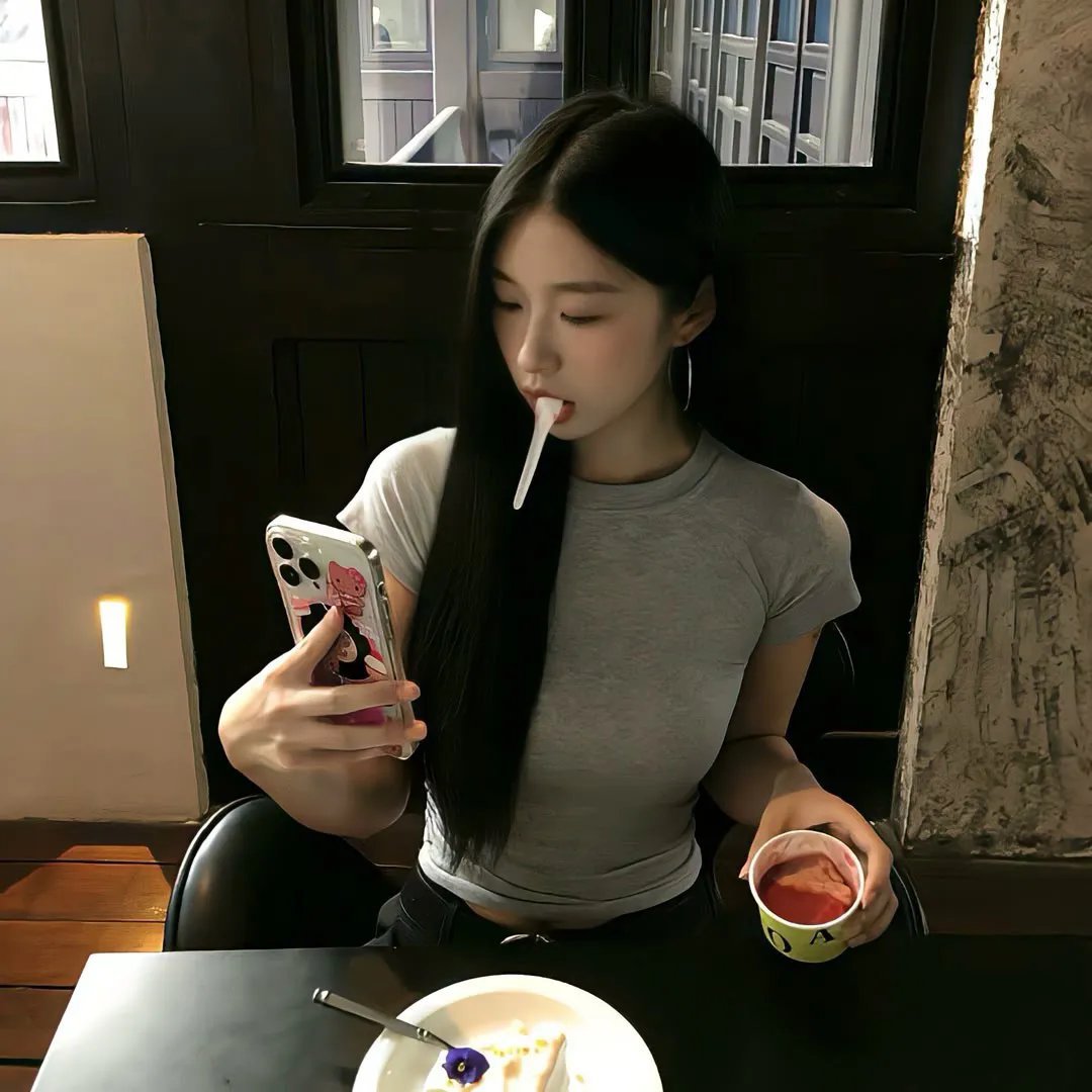 她和她的恋爱小动作
